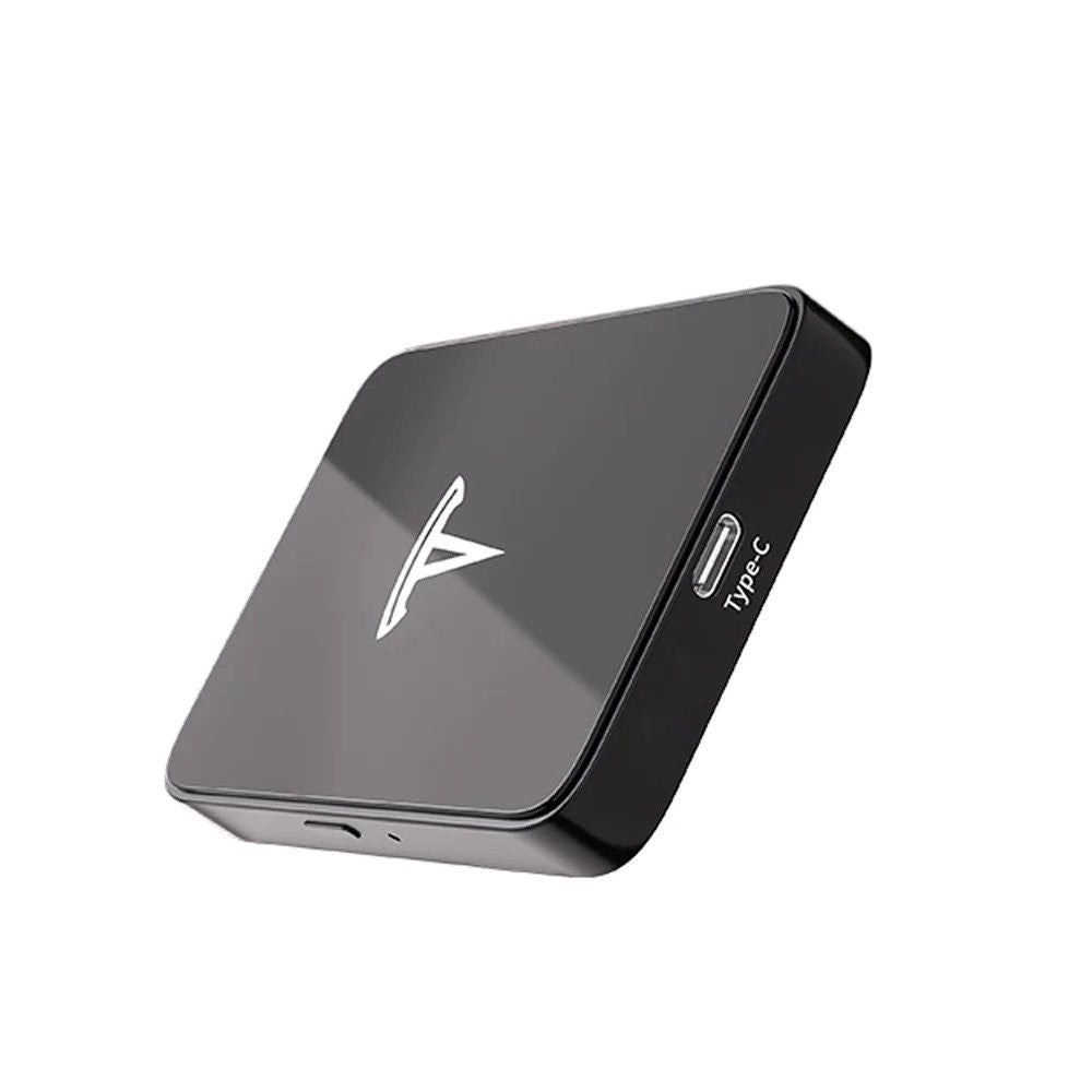 Apple Wireless CarPlay Adapter for Tesla Model 3 / Y